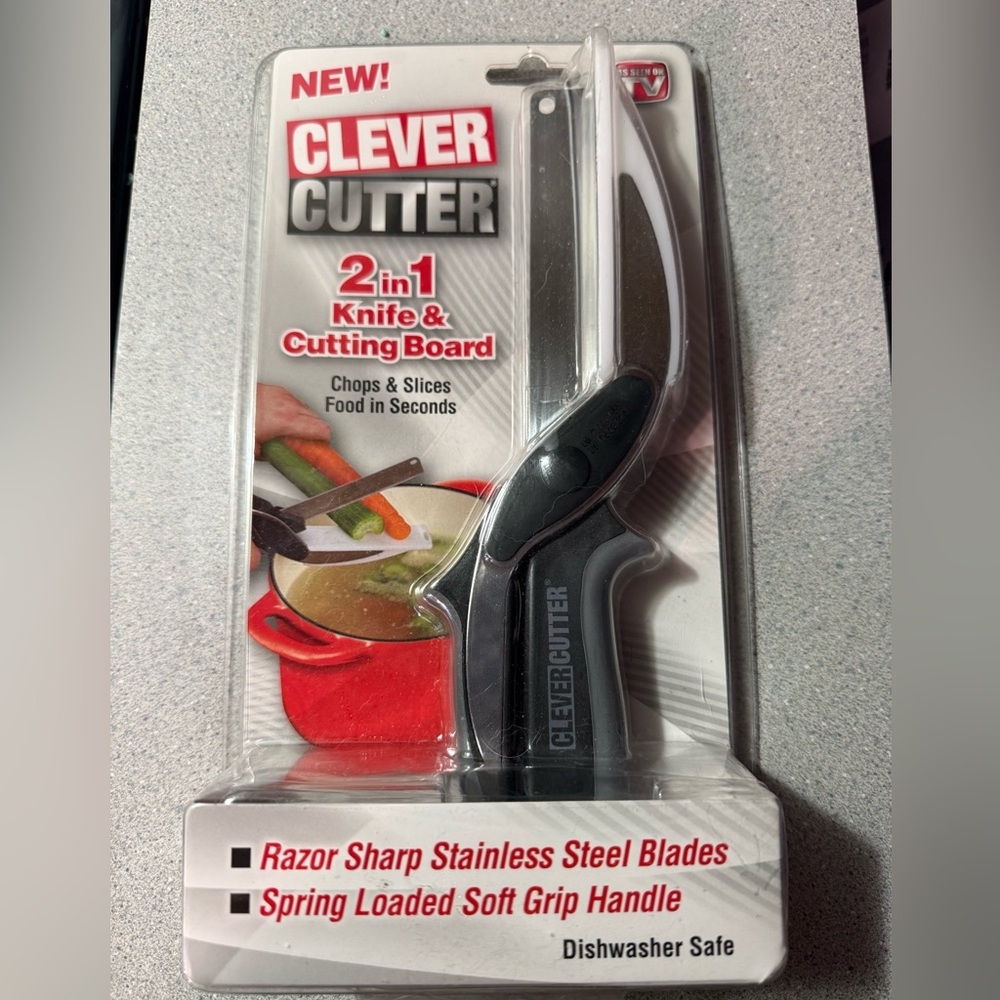 Clever Cutter 2-in-1 Knife and Cutting Board